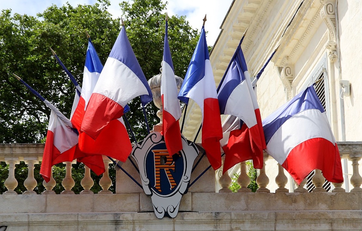 Qui sont les fossoyeurs de notre patrie, Monsieur le Ministre ?