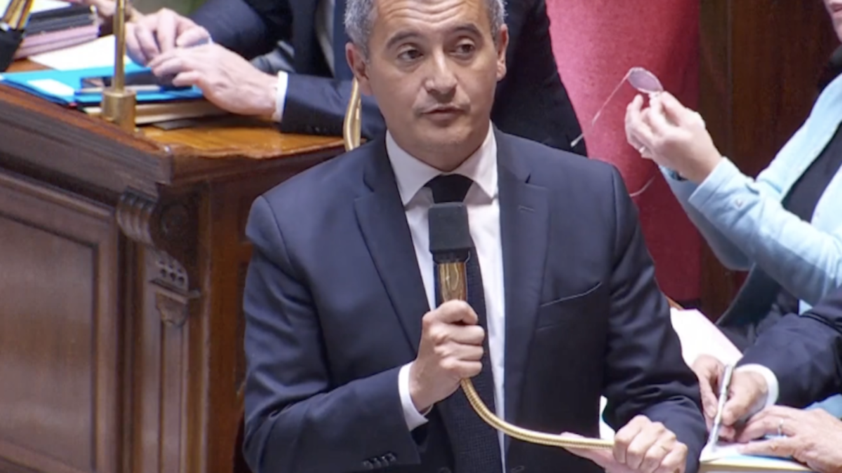 Pas de lien entre émeutes et immigration : de qui se moque Darmanin ?