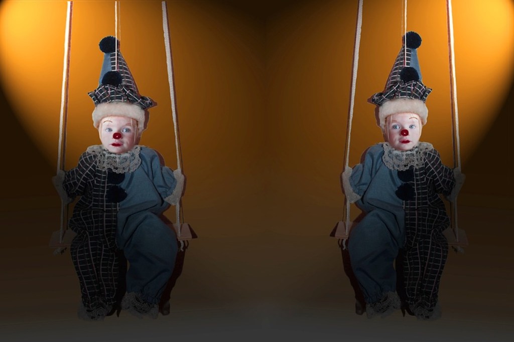 Celui qui tire les&nbsp;ficelles