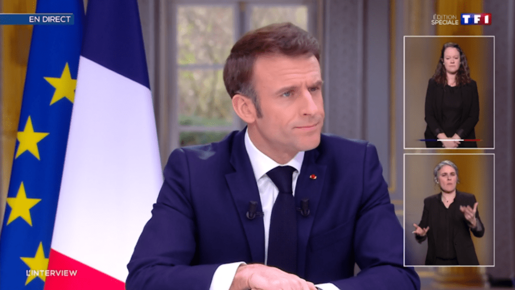 Ce que disait Emmanuel Macron en Afrique, il y a six&nbsp;mois…