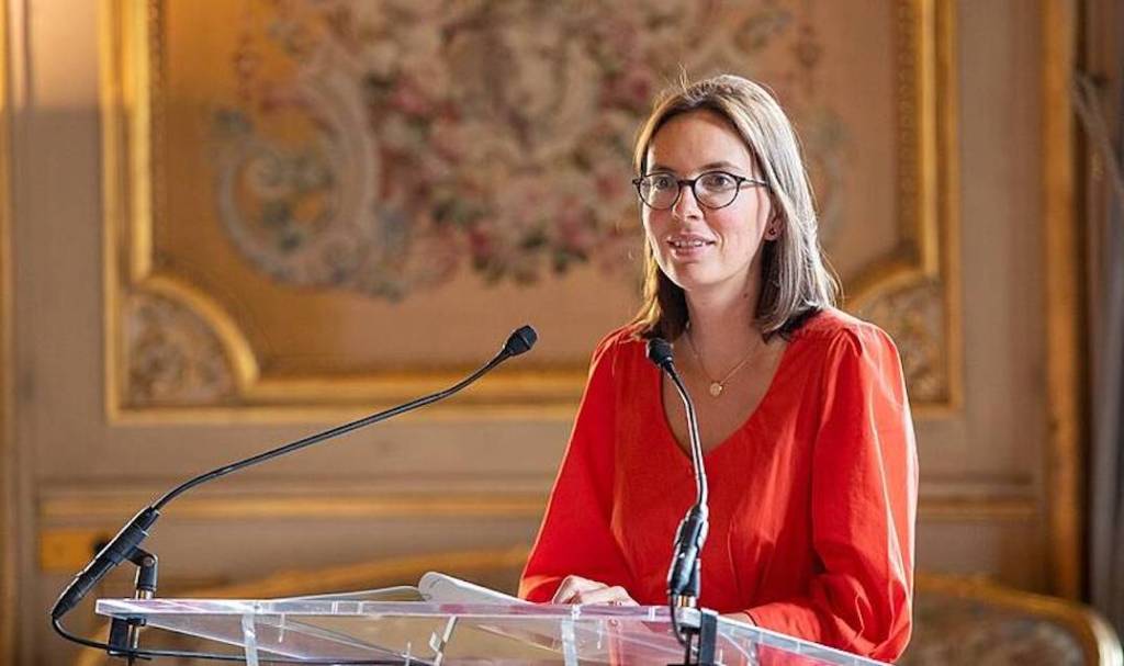 Au Macronistan, l’entreprise de recasage ne connaît pas la&nbsp;crise