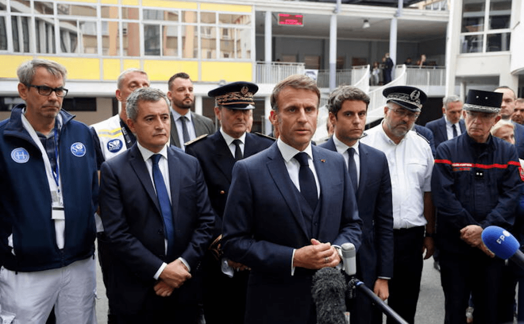 Macron, Darmanin : les mots creux de l’impuissance face à l’horreur qui&nbsp;grossit