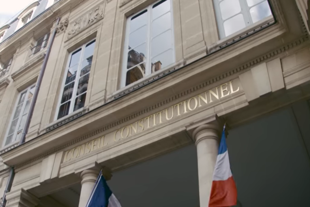 [Loi immigration] Le Conseil constitutionnel censure la préférence nationale
