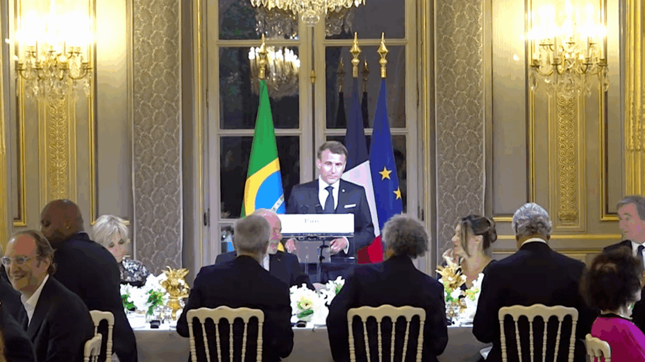 Emmanuel (Macron) en Amérique du Sud : même à l’étranger, il est&nbsp;nul…