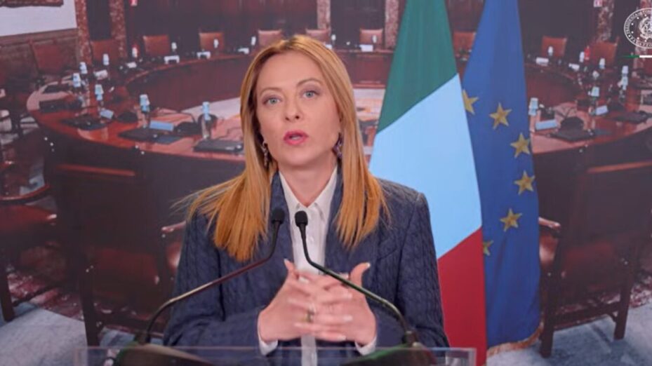 La grossièreté d’Emmanuel Macron à l’égard de Giorgia Meloni nous fait honte